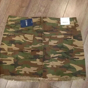 Forever 21  skirt